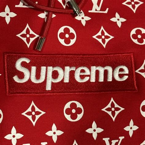 felpa supreme x louis vuitton ha la tasca|supreme x Louis Vuitton.